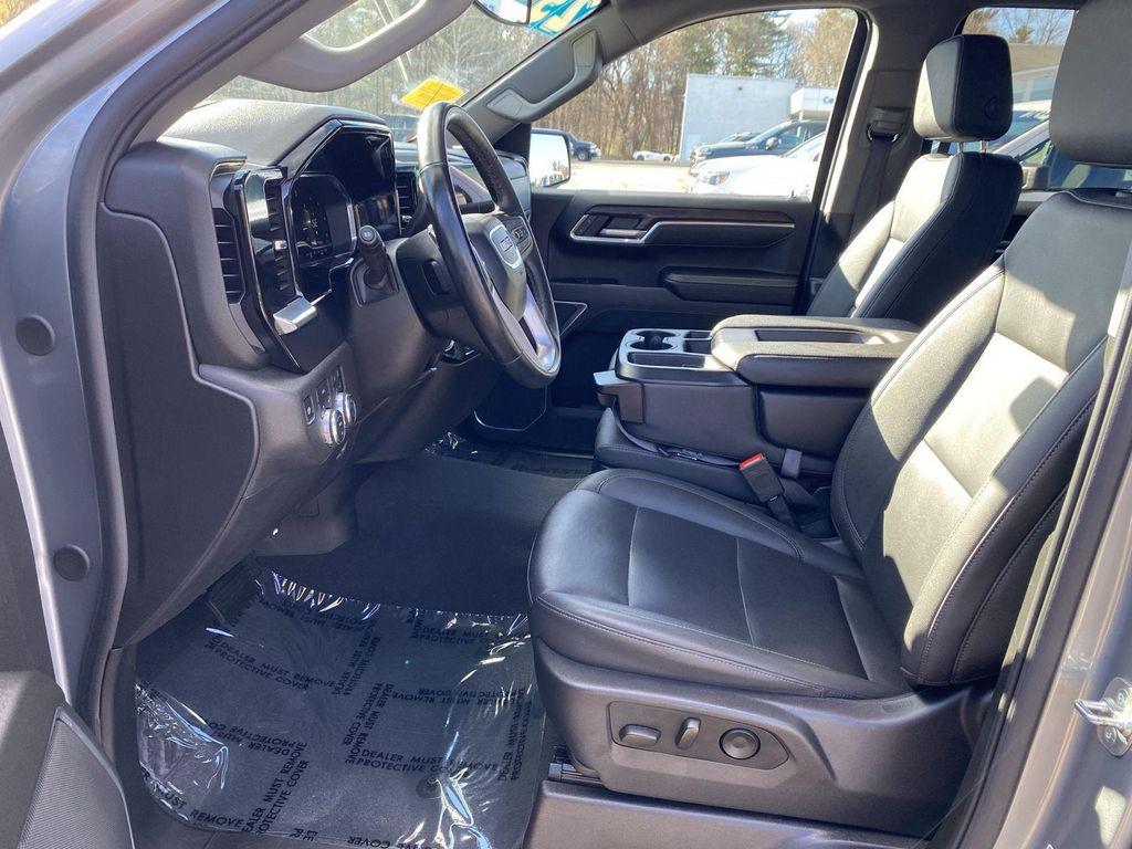 used 2025 GMC Sierra 1500 car, priced at $44,999