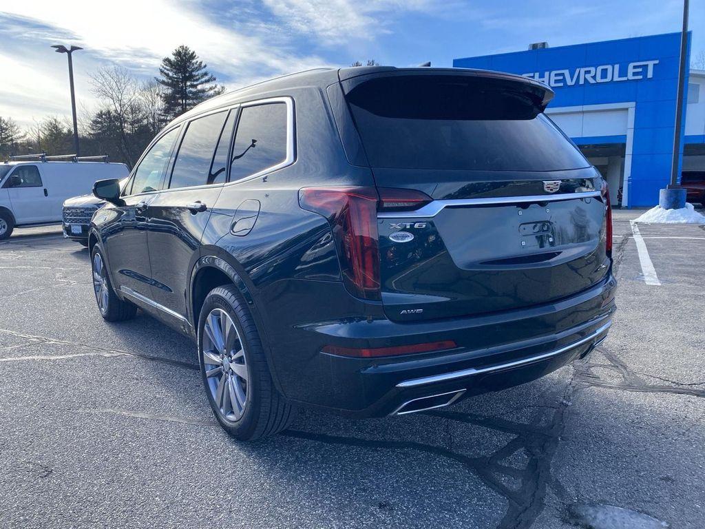 used 2025 Cadillac XT6 car, priced at $43,999