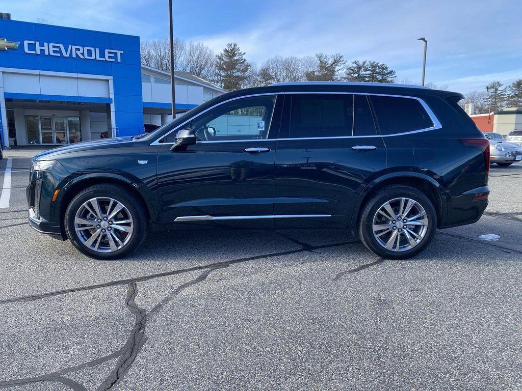 used 2025 Cadillac XT6 car, priced at $43,999