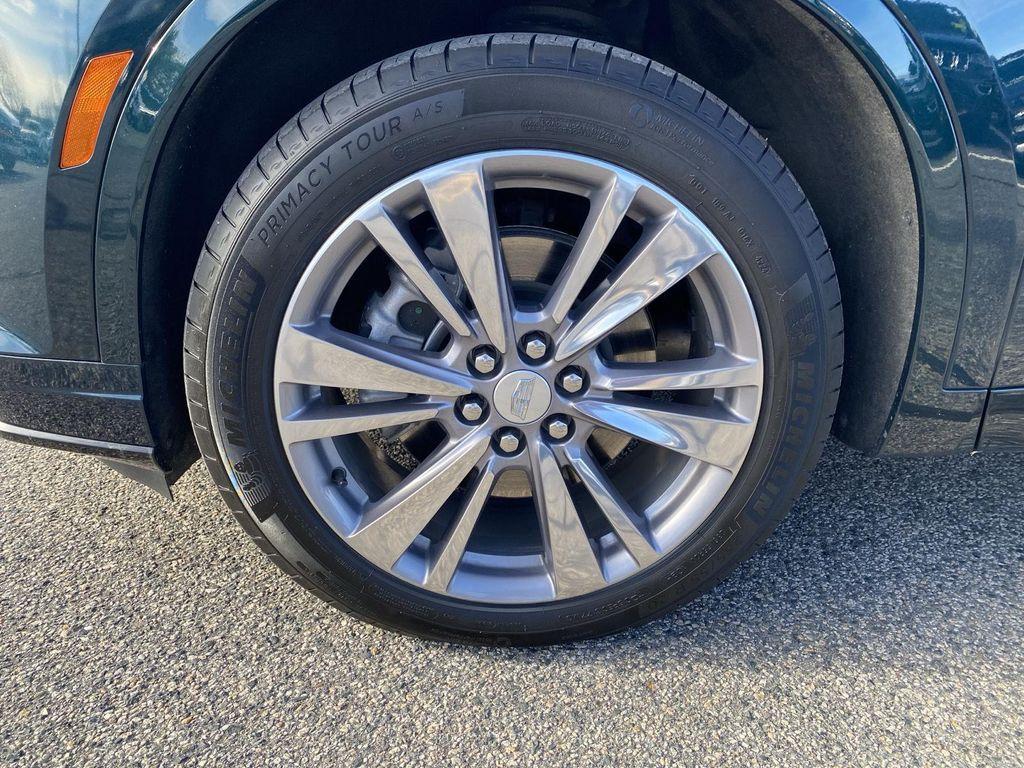 used 2025 Cadillac XT6 car, priced at $43,999