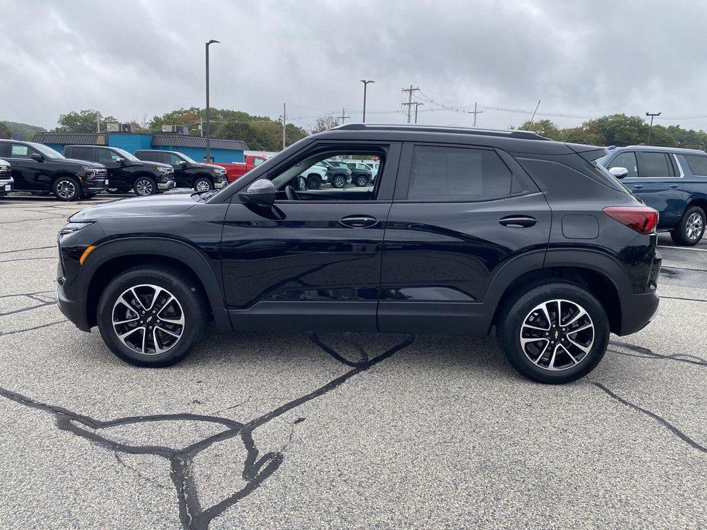 used 2024 Chevrolet TrailBlazer car, priced at $23,999