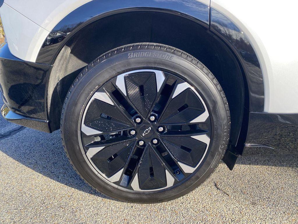 used 2025 Chevrolet Blazer EV car, priced at $29,999