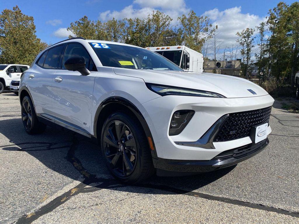 used 2025 Buick Envision car, priced at $31,999