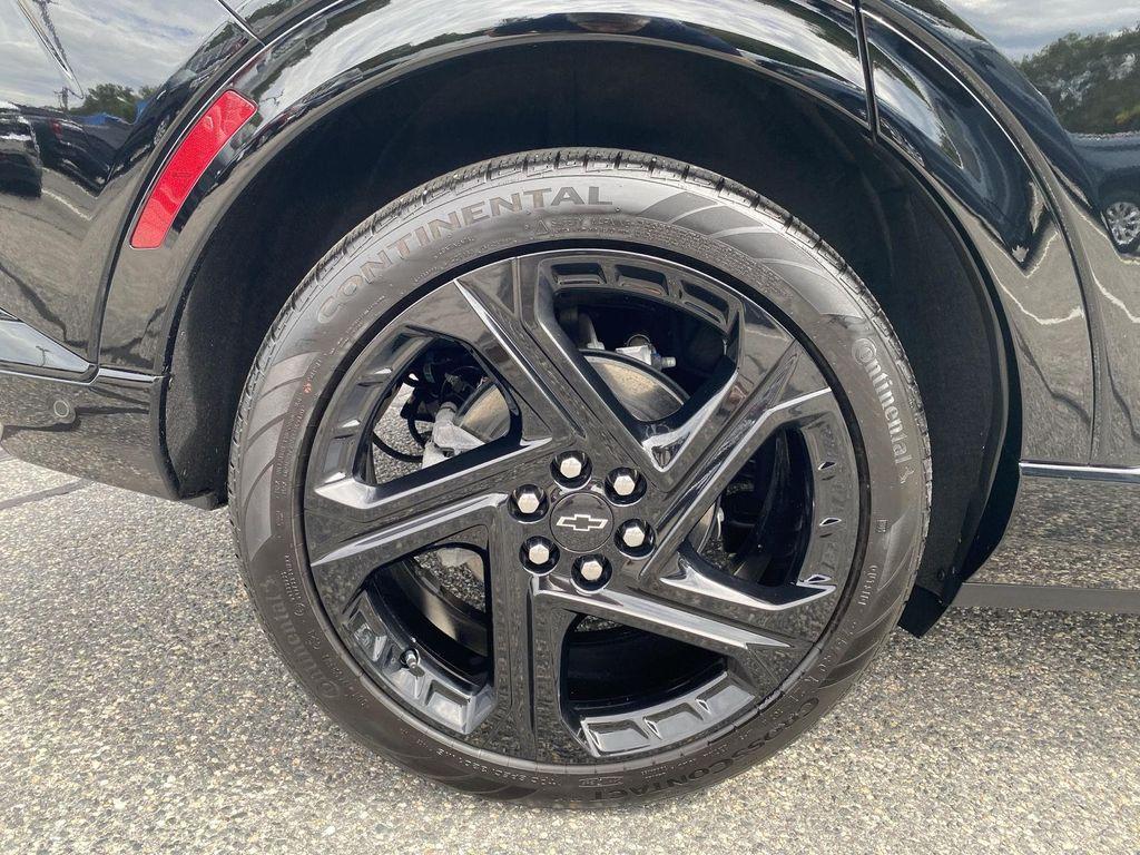 used 2024 Chevrolet Equinox EV car, priced at $25,999