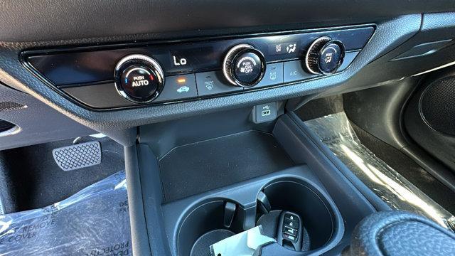 used 2025 Honda HR-V car, priced at $24,987