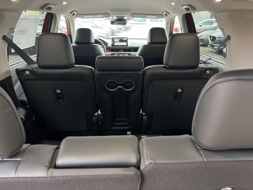 new 2025 Honda Pilot car, priced at $46,050