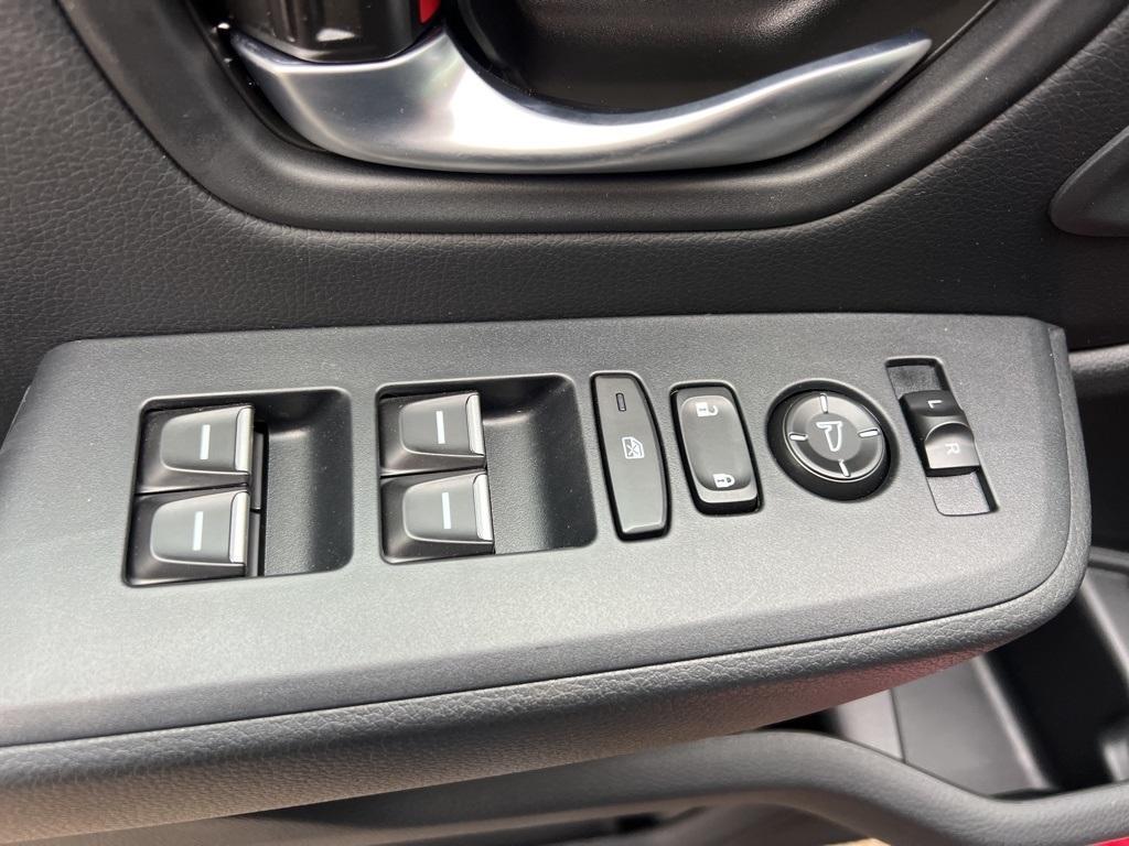 new 2025 Honda Pilot car, priced at $46,050