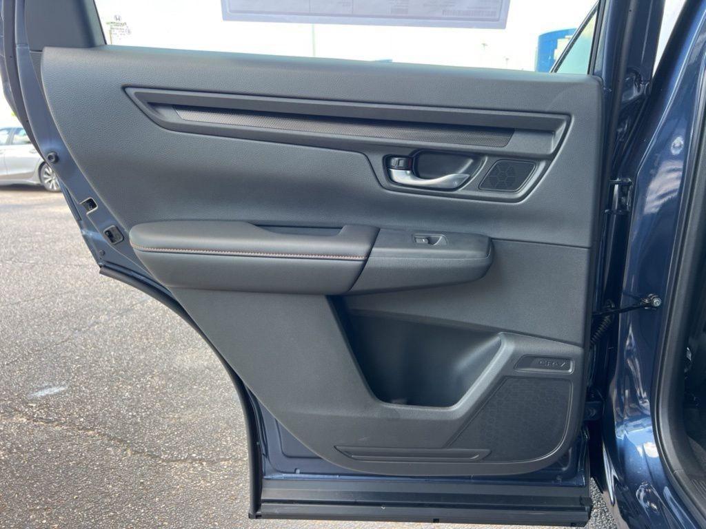 new 2026 Honda CR-V Hybrid car, priced at $40,175