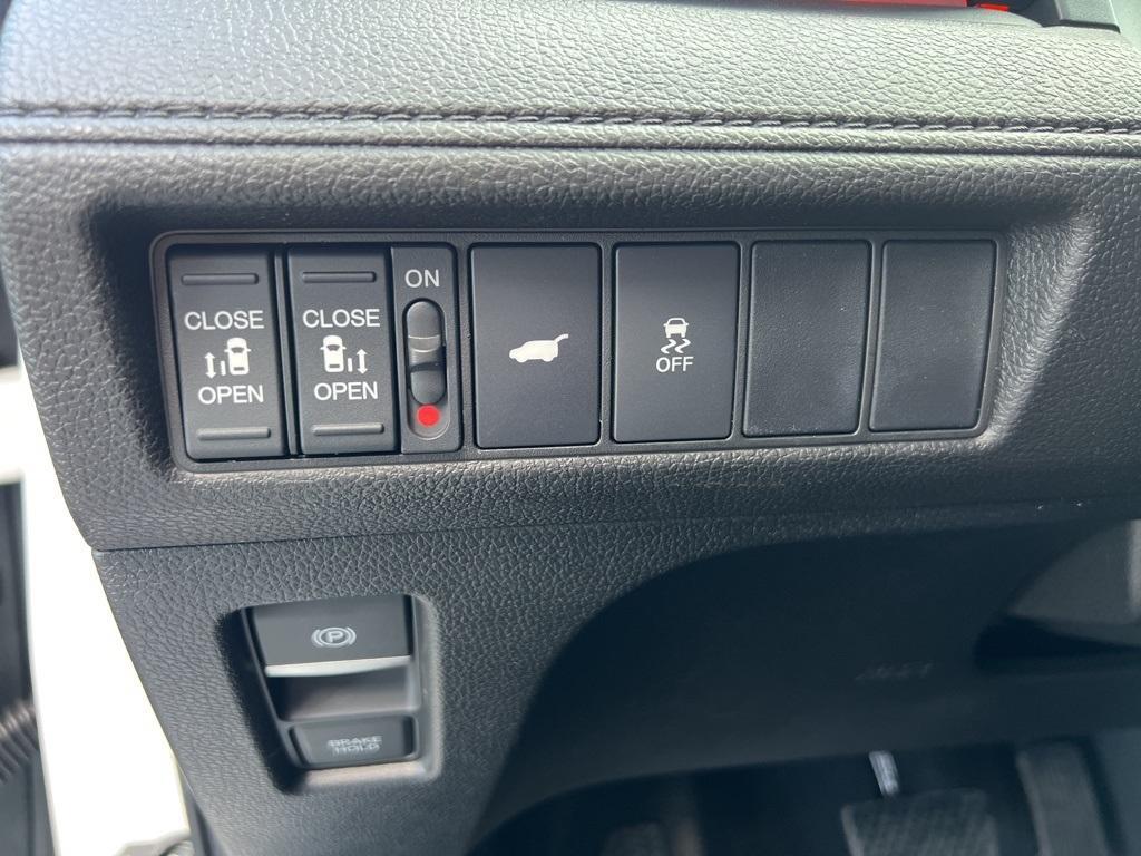 new 2026 Honda Odyssey car, priced at $45,845