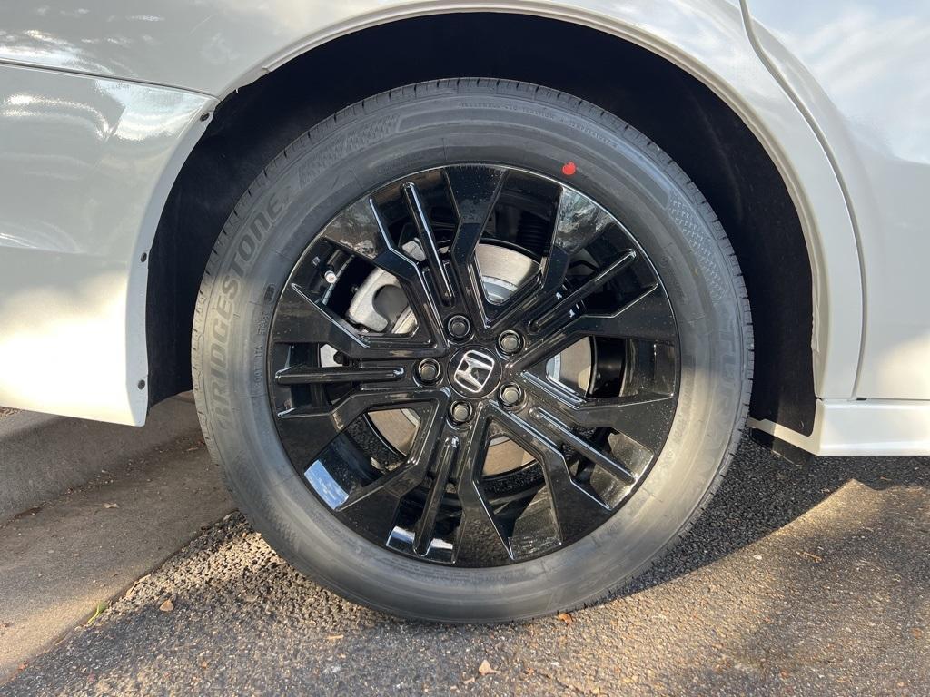 new 2026 Honda Odyssey car, priced at $45,845