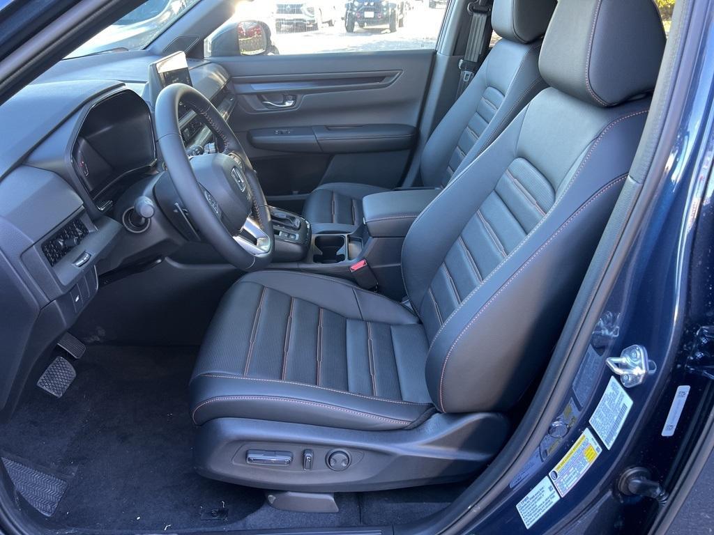 new 2026 Honda CR-V Hybrid car, priced at $40,175