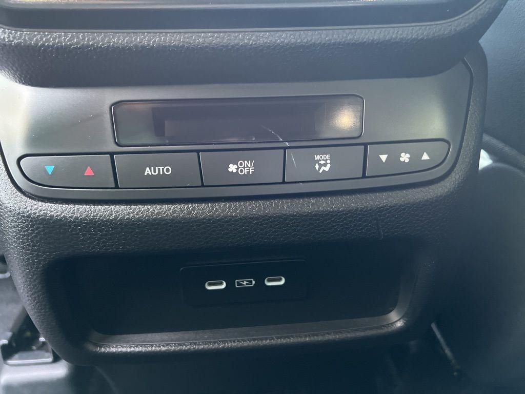 used 2025 Honda Pilot car, priced at $39,883