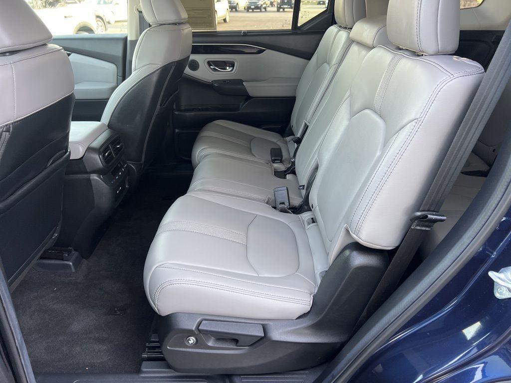 used 2025 Honda Pilot car, priced at $39,883