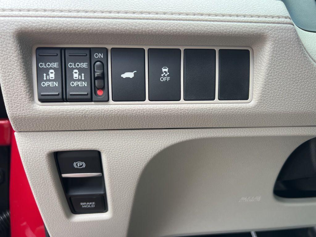 new 2026 Honda Odyssey car, priced at $46,140