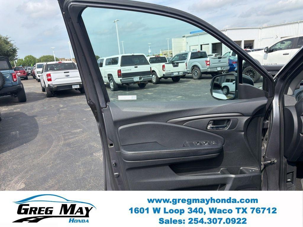 used 2018 Honda Pilot car, priced at $16,369