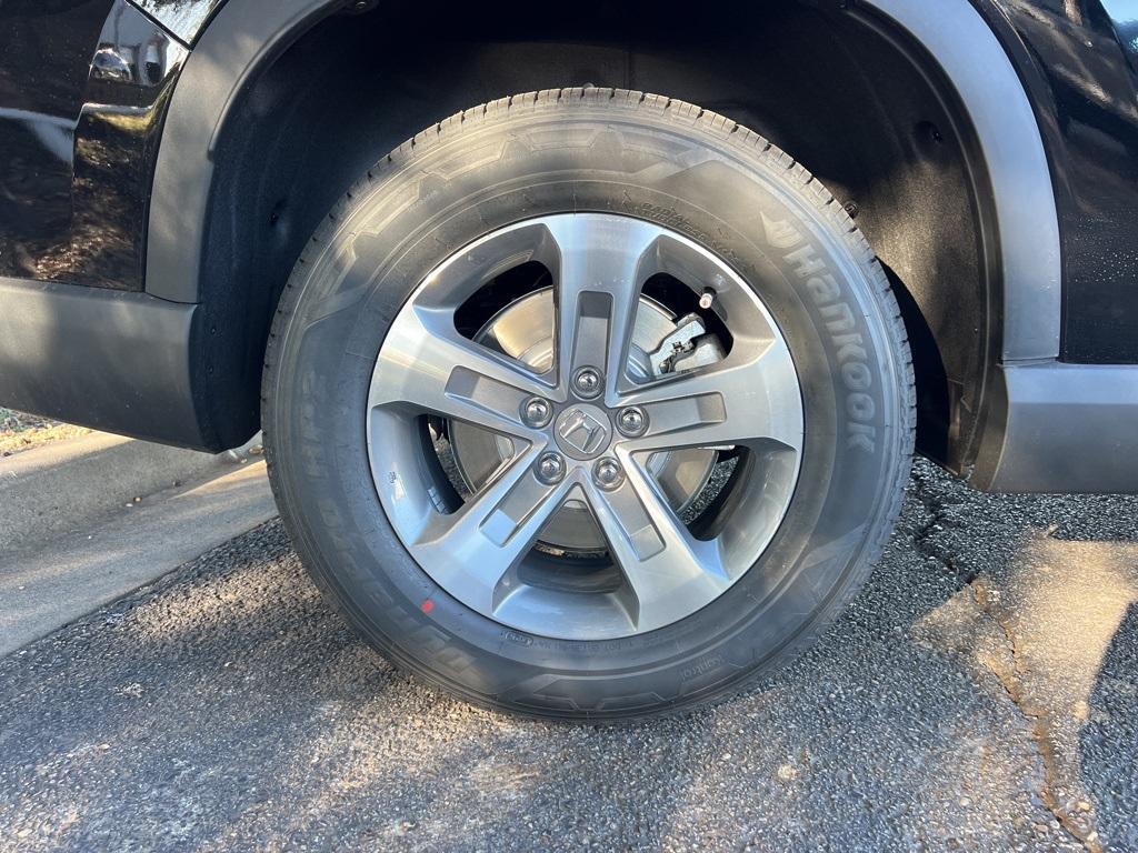 new 2025 Honda Pilot car, priced at $43,495