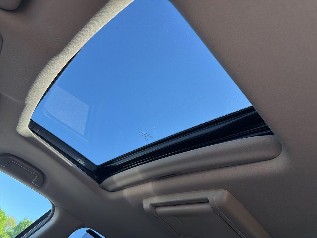 used 2018 Honda Pilot car, priced at $18,884