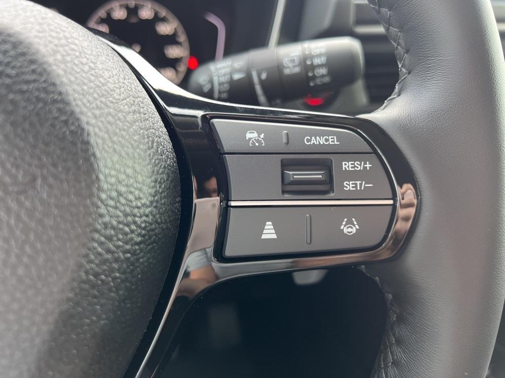 new 2025 Honda Pilot car, priced at $45,595