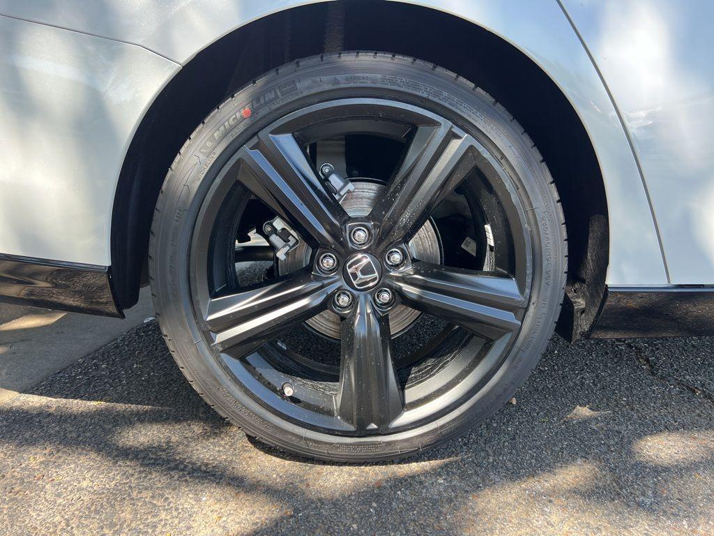 new 2026 Honda Accord Hybrid car, priced at $37,145