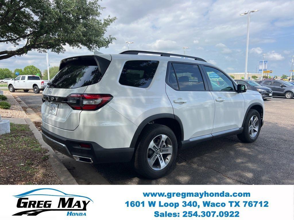 new 2026 Honda Pilot car, priced at $46,869