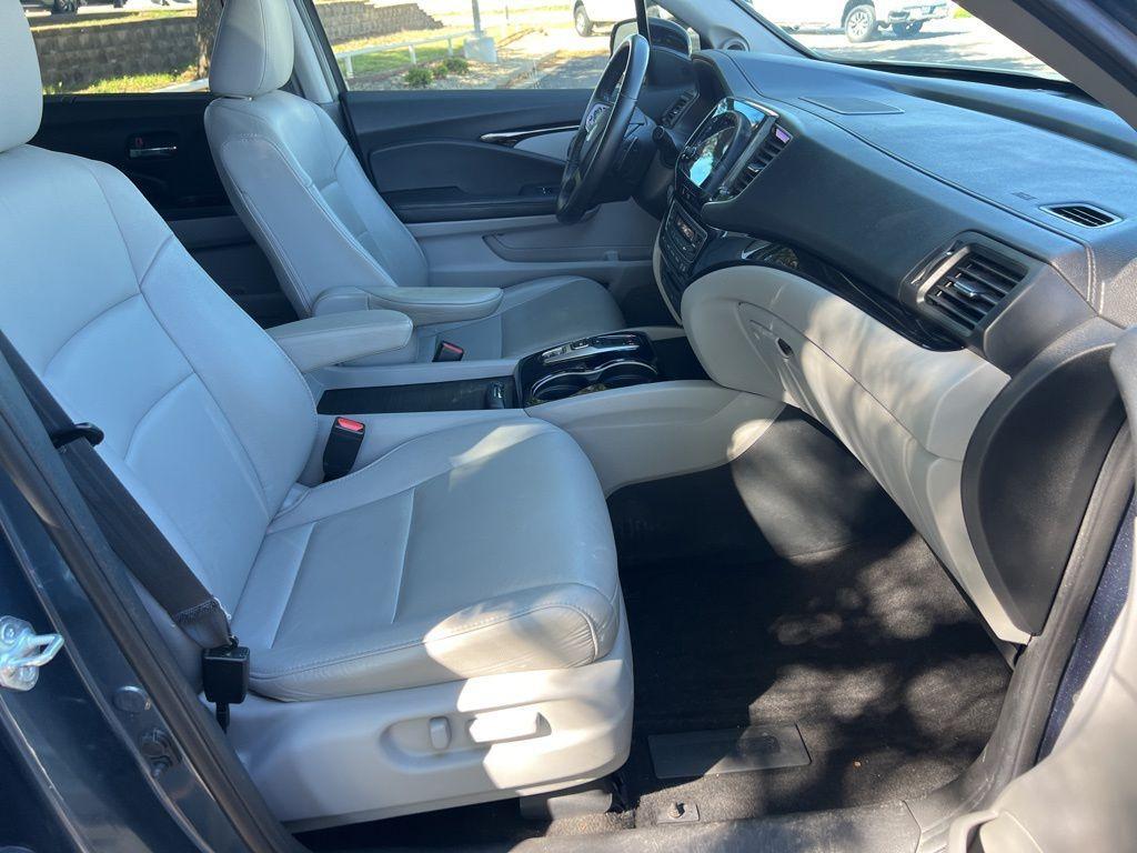 used 2022 Honda Pilot car, priced at $30,488