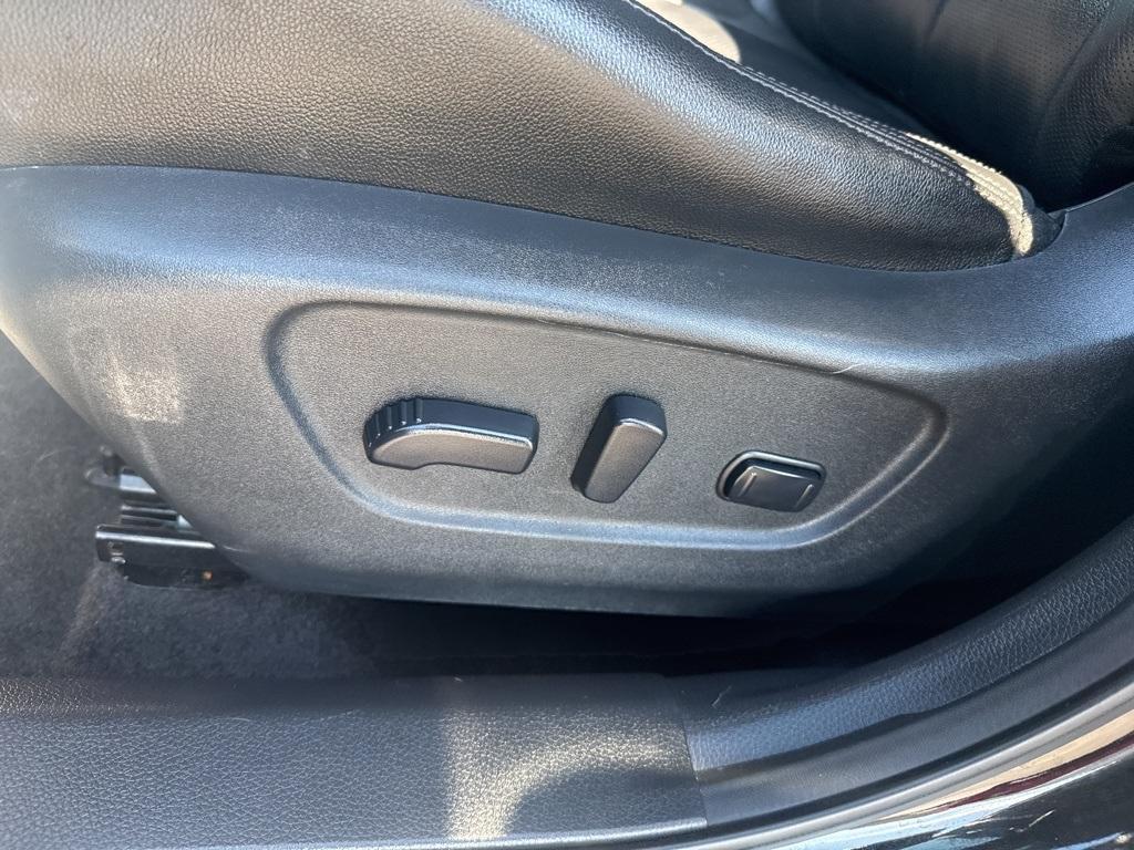 used 2020 Nissan Rogue car, priced at $15,824