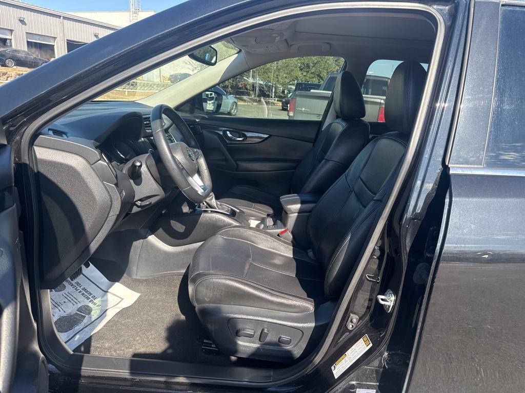 used 2020 Nissan Rogue car, priced at $15,824