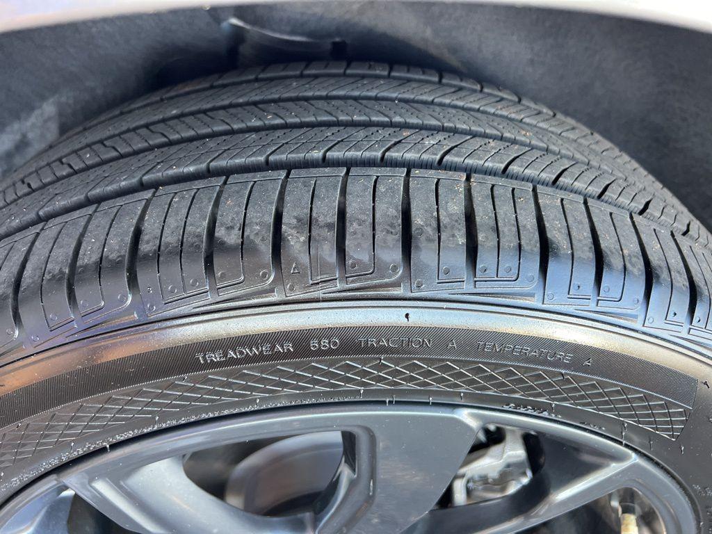 used 2023 Chevrolet Equinox car, priced at $21,105