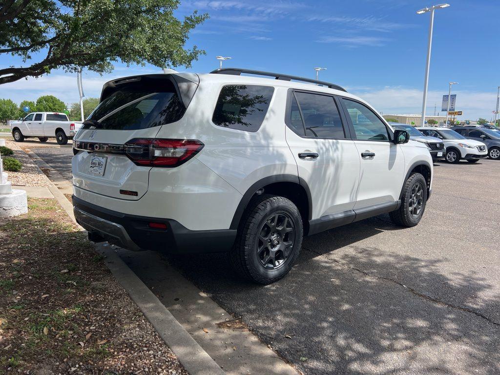 new 2026 Honda Pilot car, priced at $52,345