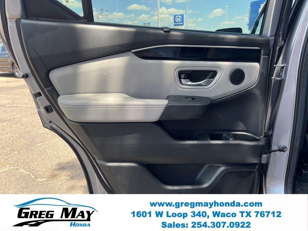 used 2024 Honda Pilot car, priced at $39,394