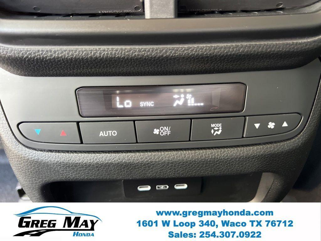 used 2024 Honda Pilot car, priced at $39,394