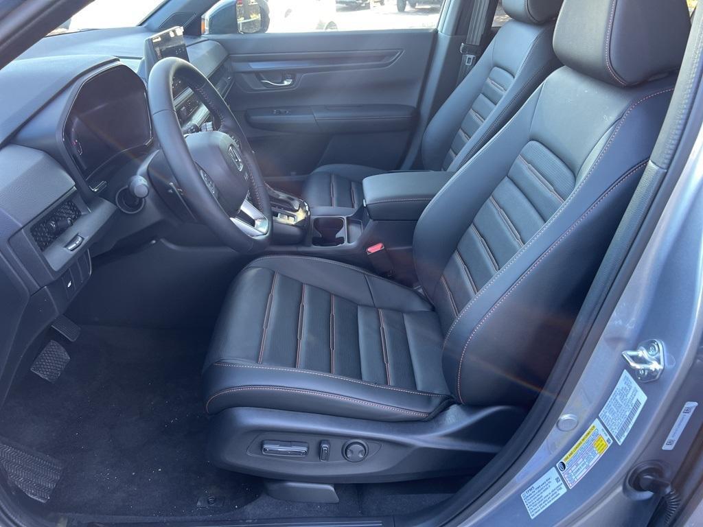 new 2026 Honda CR-V Hybrid car, priced at $40,175