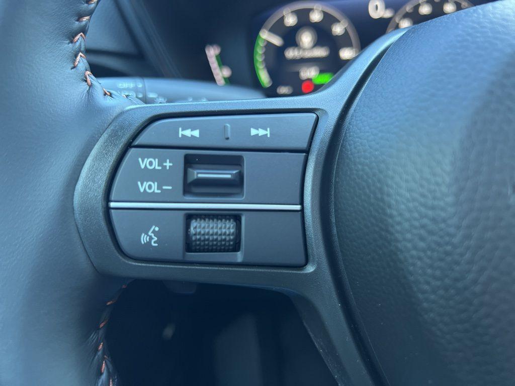 new 2026 Honda CR-V Hybrid car, priced at $40,175