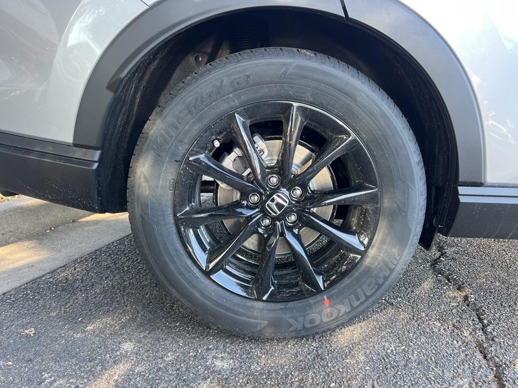 new 2026 Honda CR-V Hybrid car, priced at $40,175