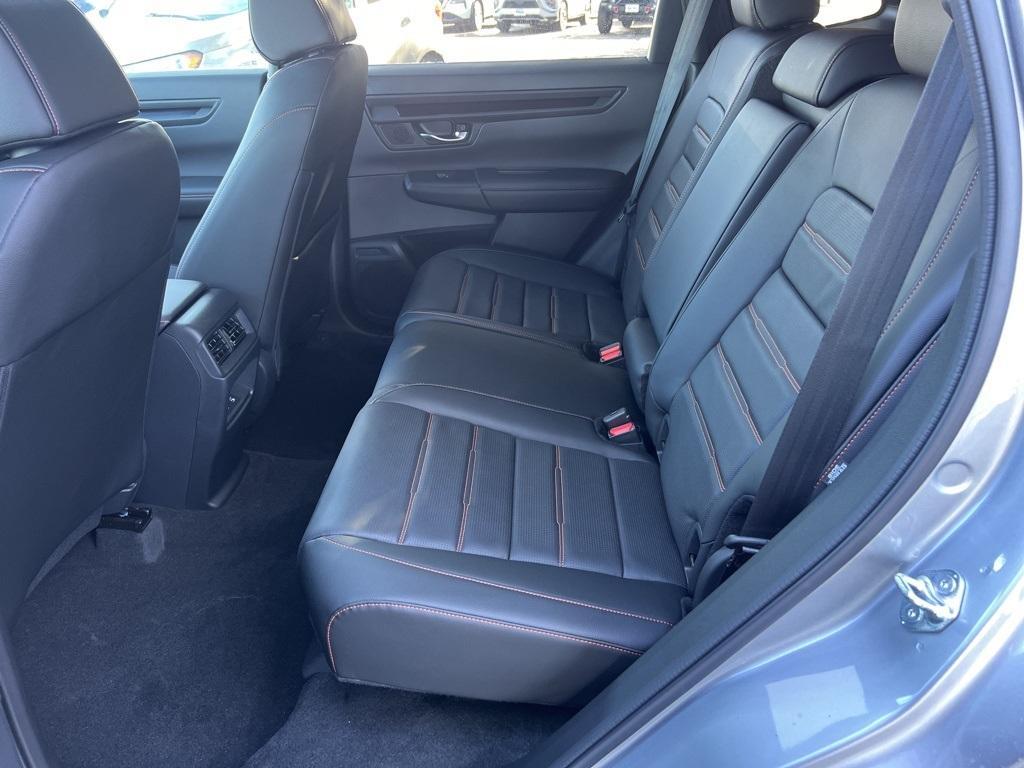 new 2026 Honda CR-V Hybrid car, priced at $40,175