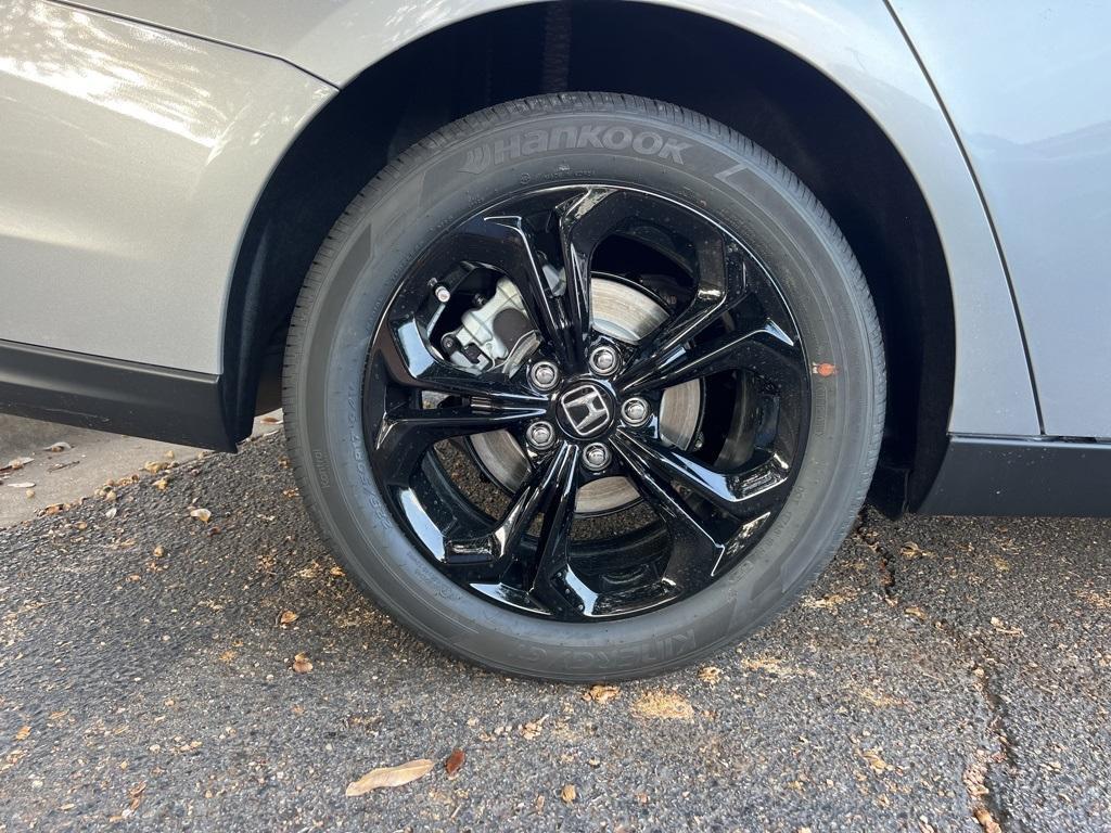 new 2025 Honda Accord car, priced at $31,755