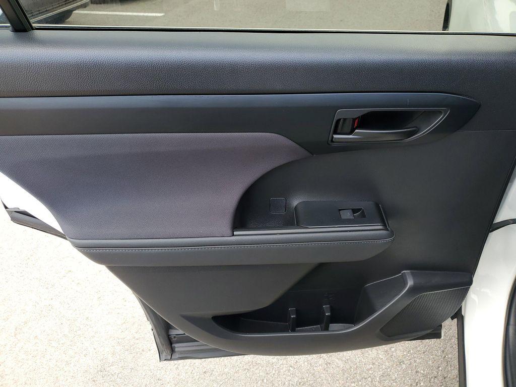 used 2023 Toyota Highlander car, priced at $36,786