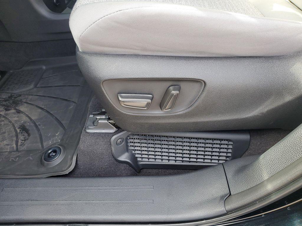 used 2025 Toyota Sienna car, priced at $45,925