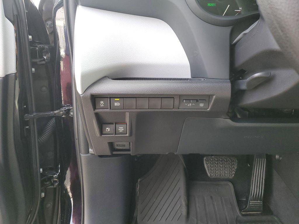 used 2025 Toyota Sienna car, priced at $45,925