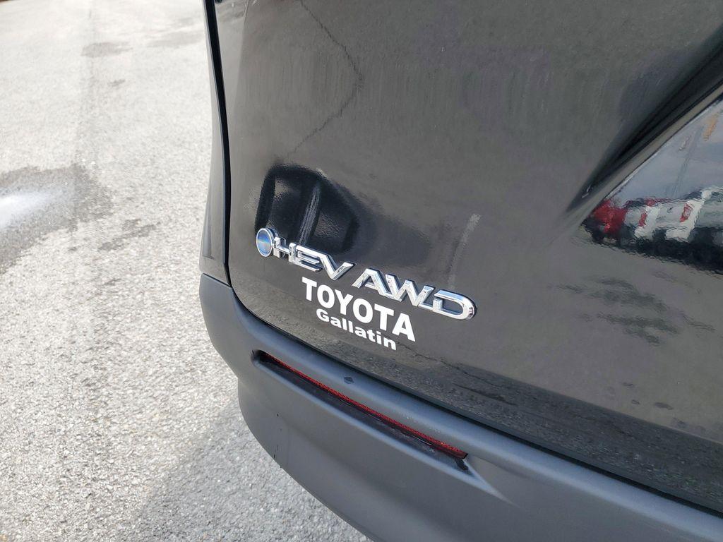 used 2025 Toyota Sienna car, priced at $45,925