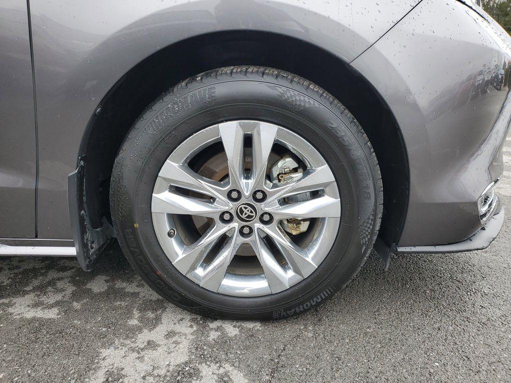 used 2024 Toyota Sienna car, priced at $45,726