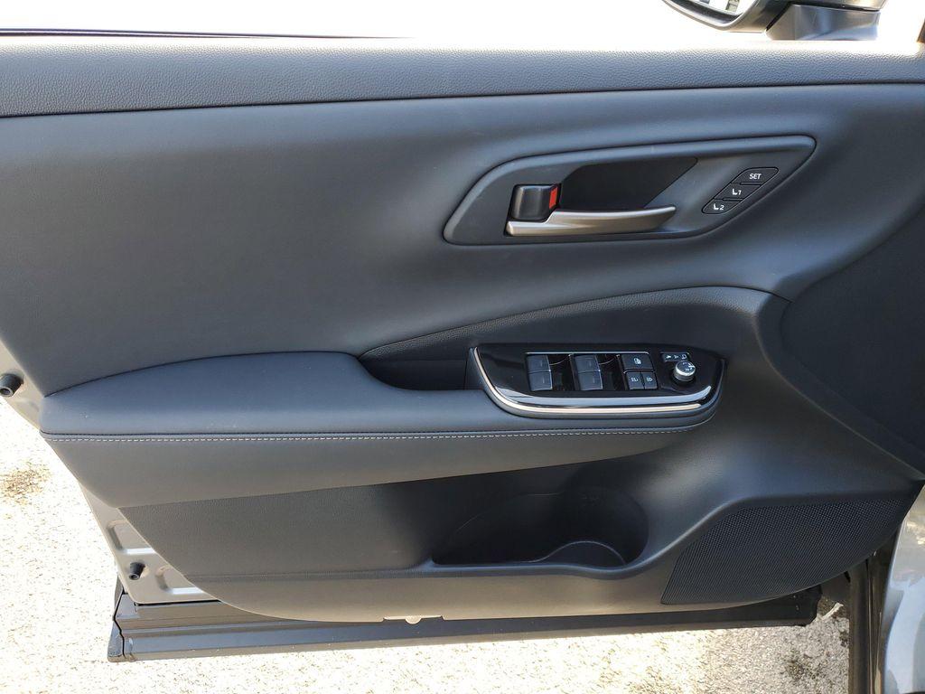 used 2025 Toyota Crown car, priced at $47,034