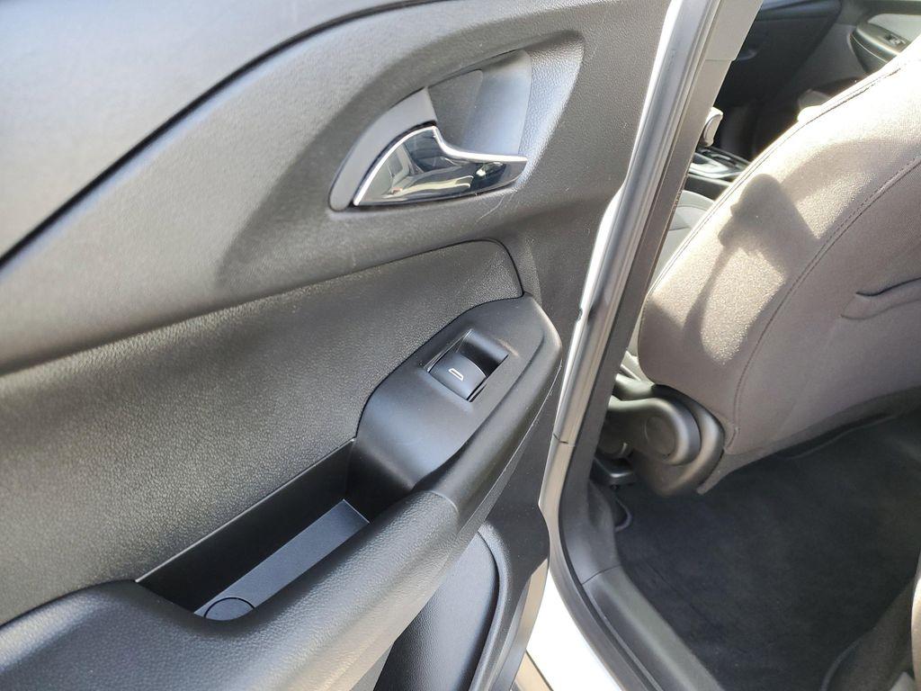 used 2024 Chevrolet TrailBlazer car, priced at $19,967