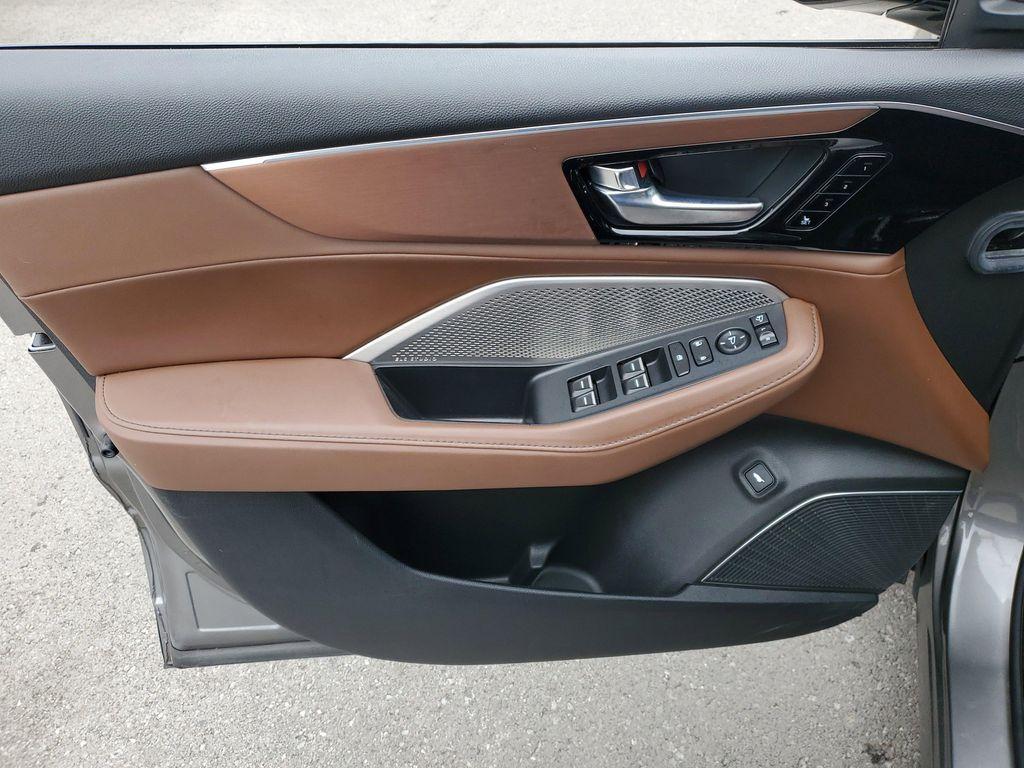 used 2024 Acura MDX car, priced at $43,586