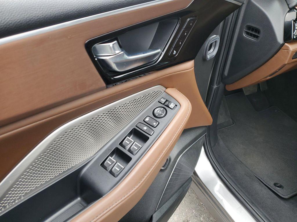 used 2024 Acura MDX car, priced at $43,586