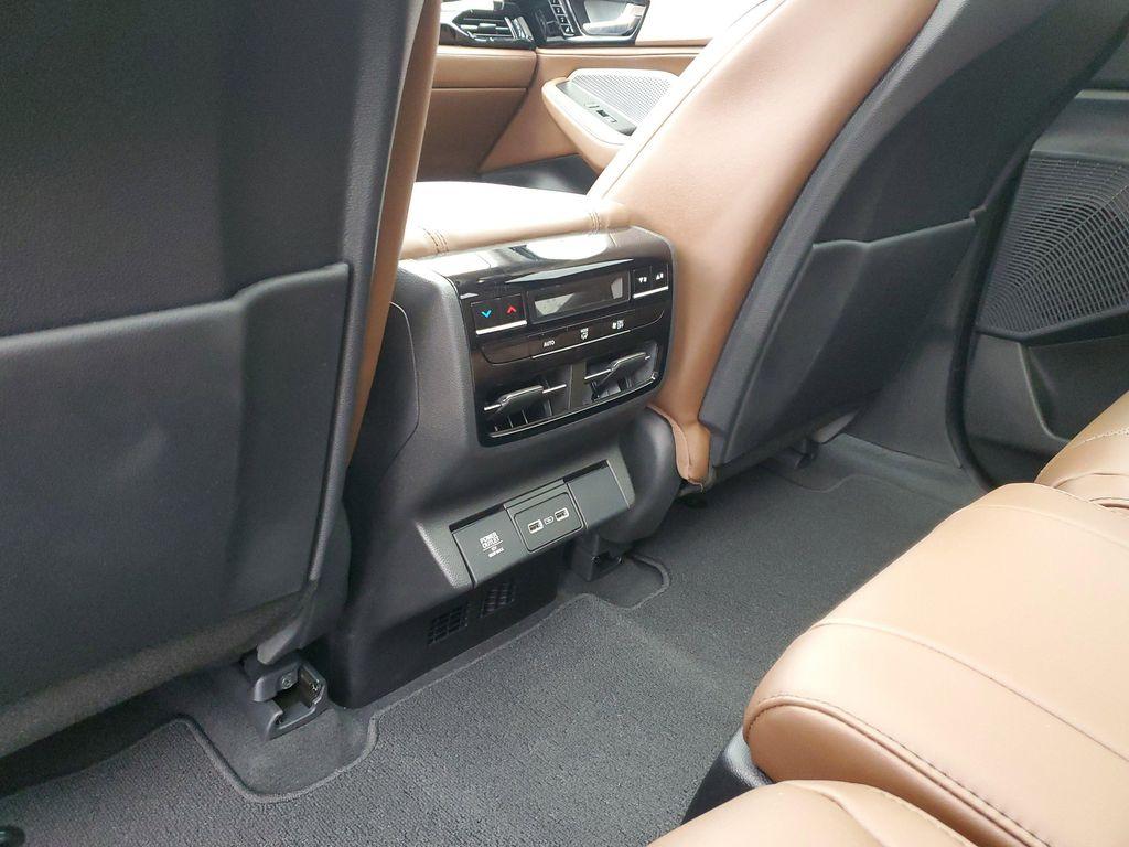 used 2024 Acura MDX car, priced at $43,586