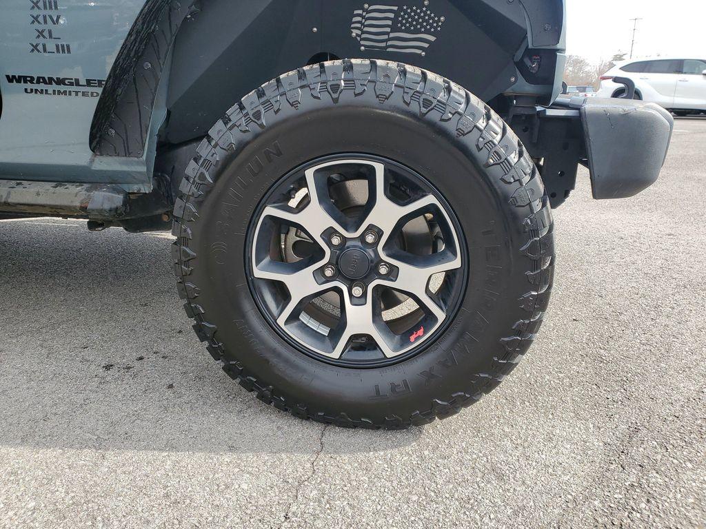 used 2015 Jeep Wrangler Unlimited car, priced at $18,472