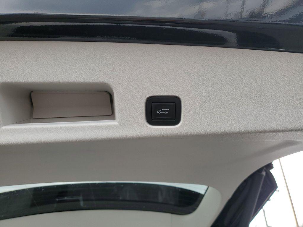 used 2025 Buick Enclave car, priced at $49,553