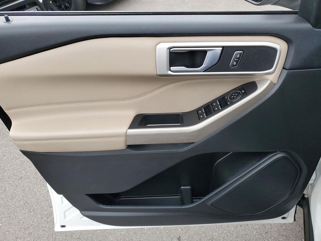 used 2022 Ford Explorer car, priced at $27,294