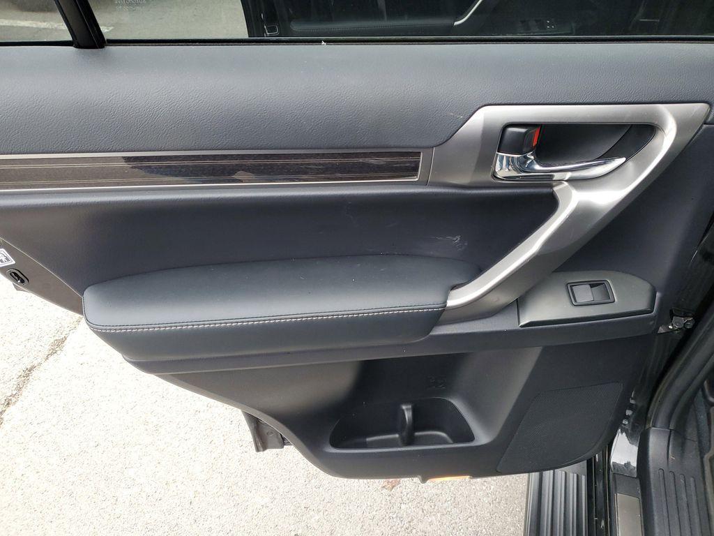 used 2023 Lexus GX 460 car, priced at $56,187